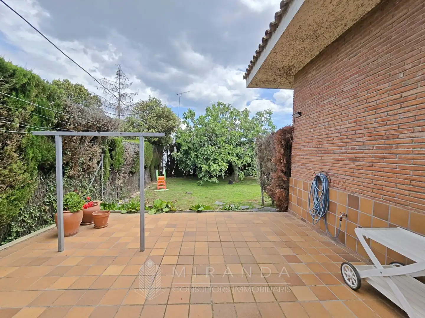 Garden of Houses for sale in Canovelles  with Air Conditioner, Heating and Private garden
