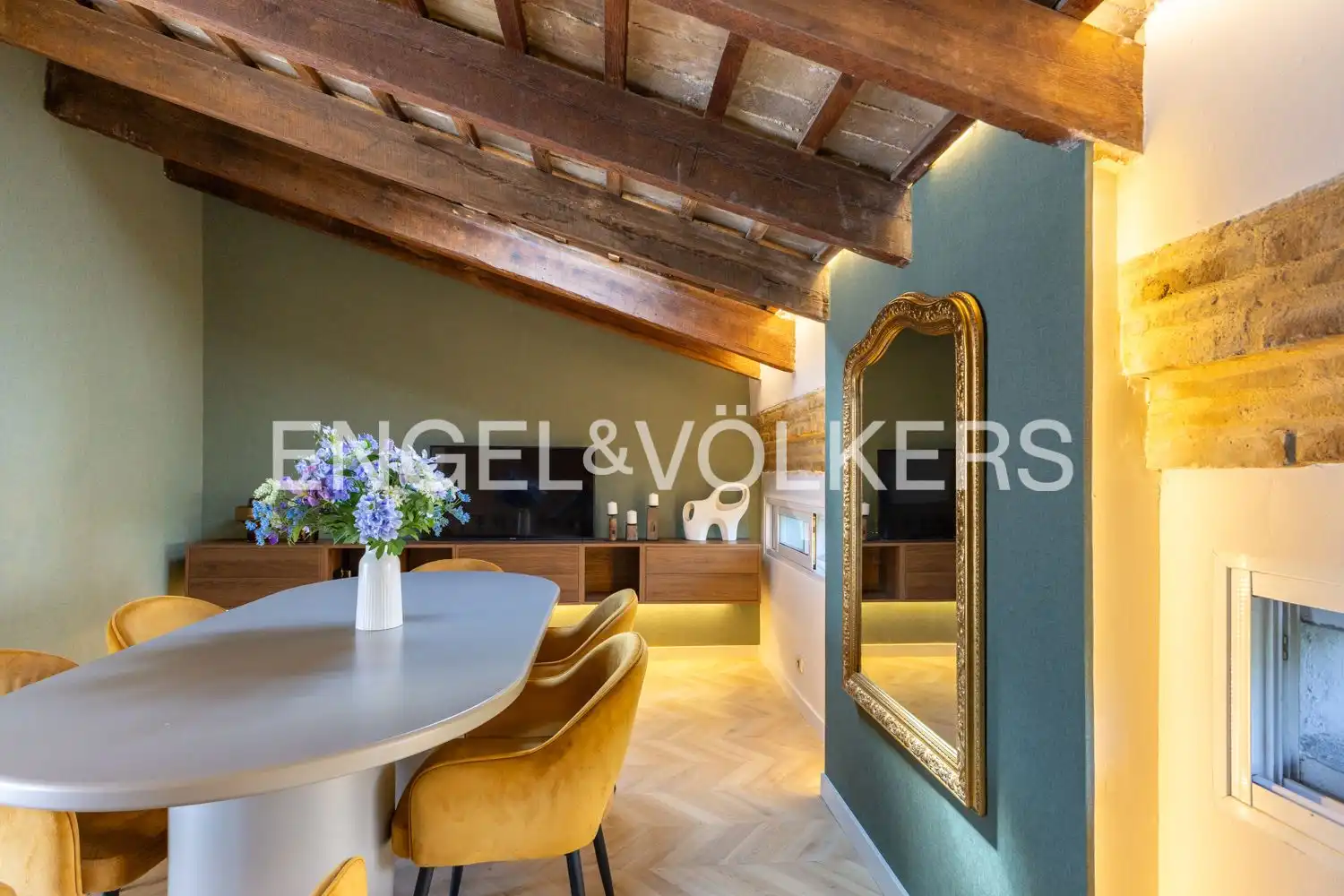 Dining room of Attic for sale in Valencia  with Air Conditioner, Heating and Parquet flooring