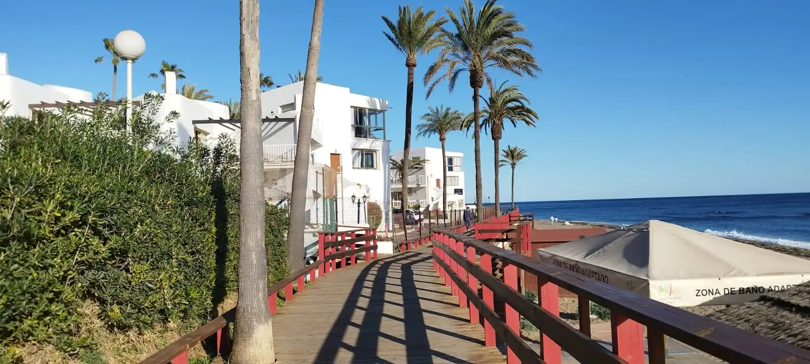 Vista exterior de Apartament de lloguer en Mijas amb Jardí privat, Terrassa i Traster
