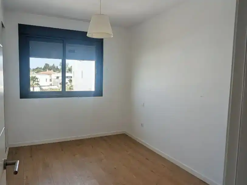 Dormitori de Pis en venda en Alhaurín de la Torre amb Aire condicionat, Terrassa i Piscina