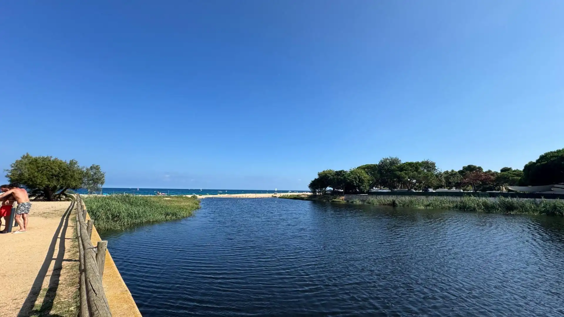Außenansicht von Wohnungen zum Verkauf in Castell d'Aro, Platja d'Aro i s'Agaró mit Klimaanlage, Terrasse und Möbliert
