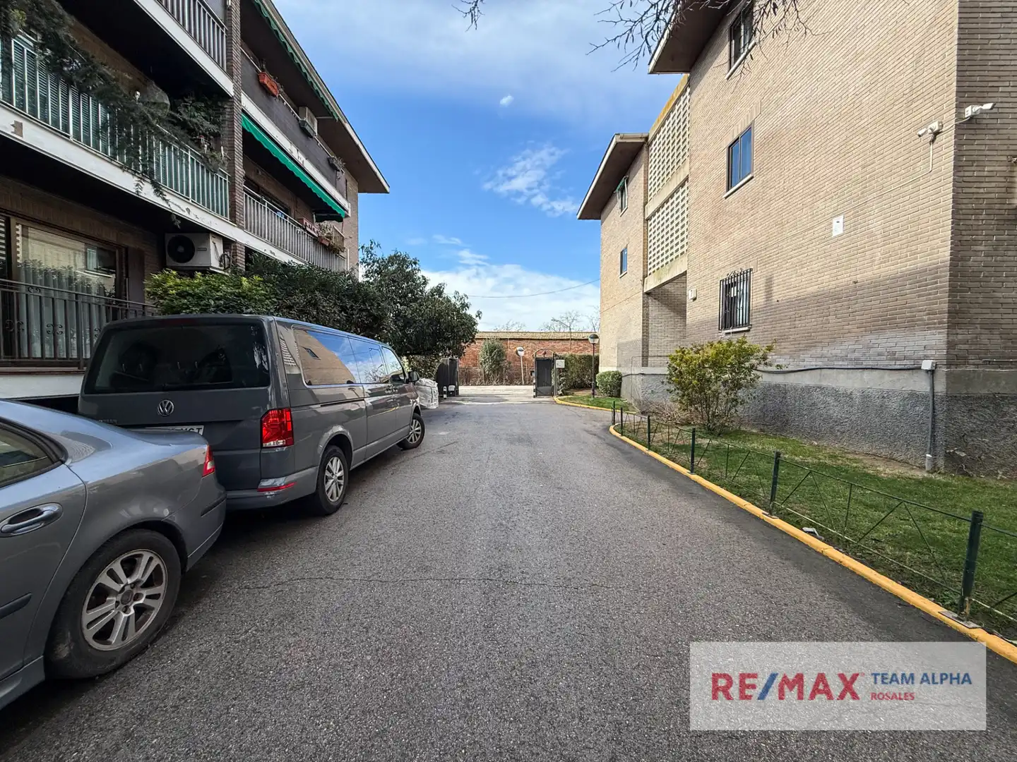 Vista exterior de Piso en venta en Paracuellos de Jarama con Aire acondicionado, Calefacción y Jardín privado
