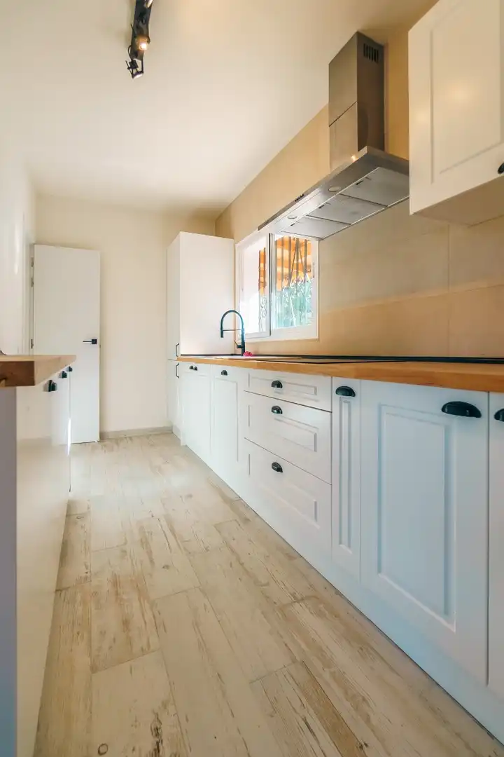 Cocina de Casa o chalet de alquiler en L'Alfàs del Pi con Piscina