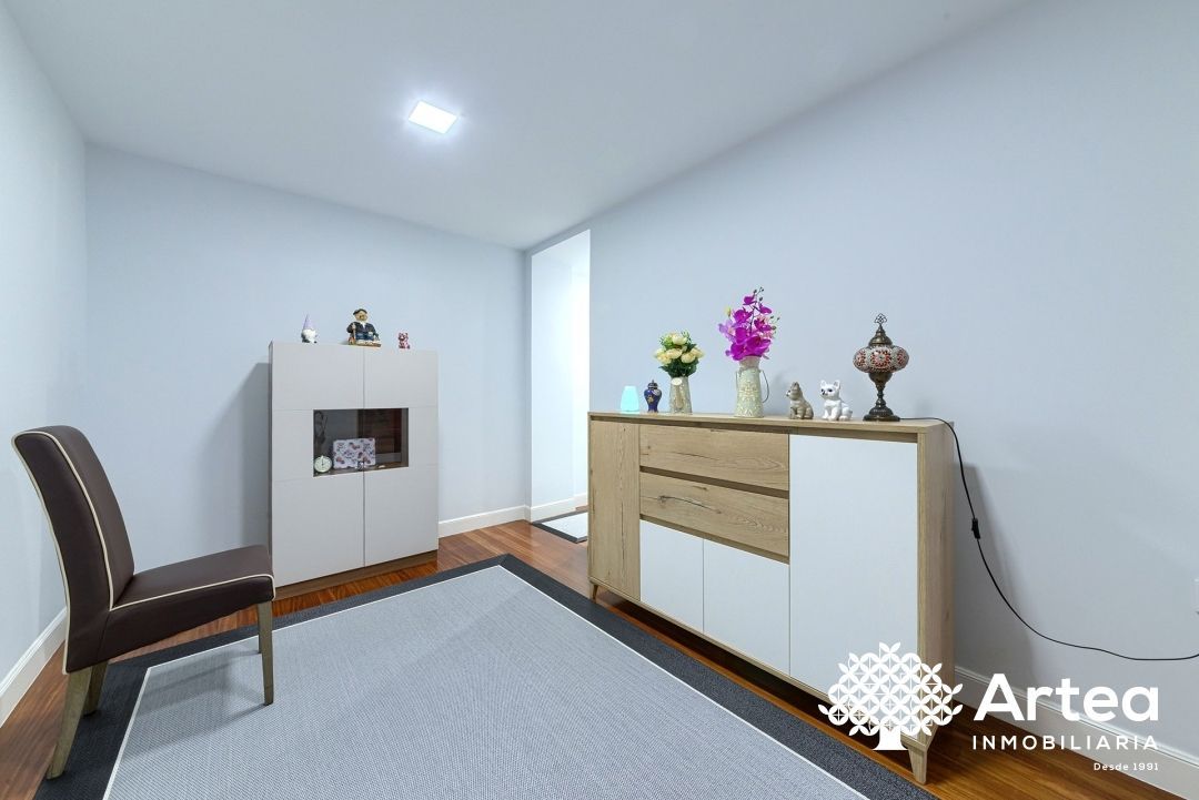 Bedroom of Flat for sale in Bilbao   with Heating, Storage room and Furnished