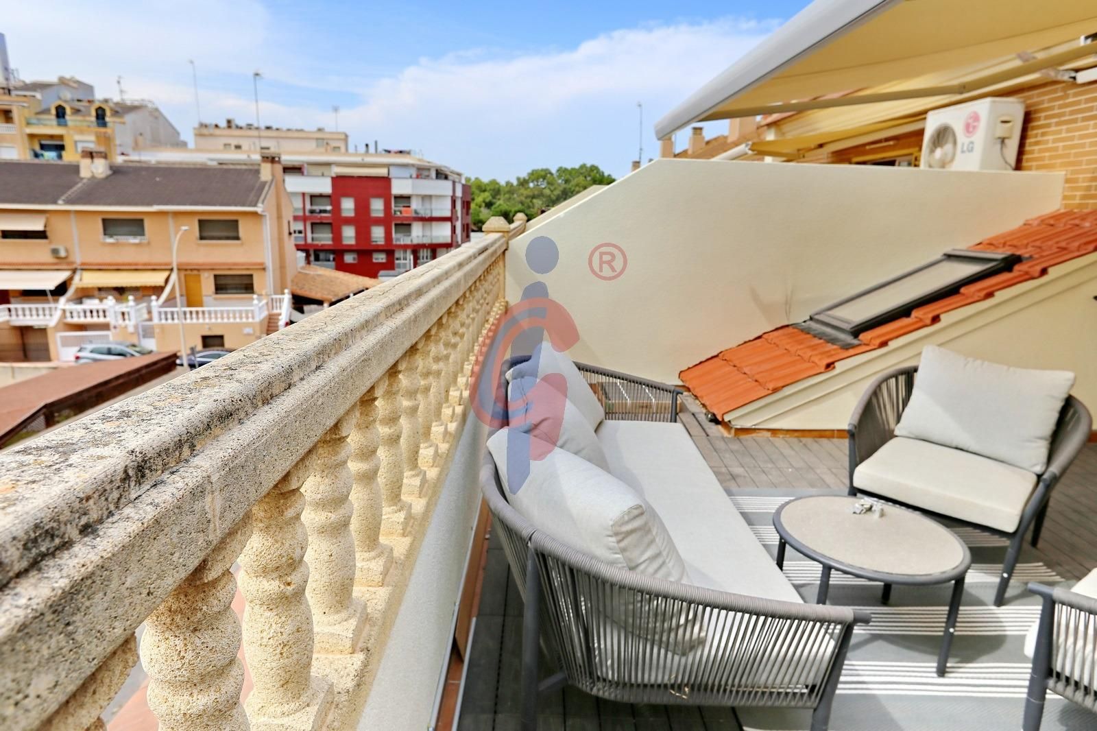 Terrassa de Casa o xalet en venda en Guardamar del Segura amb Aire condicionat, Calefacció i Terrassa