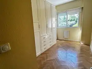 Bedroom of Flat for rent in Madrid  with Air Conditioner, Heating and Parquet flooring