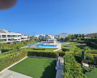 Jardí de Apartament en venda en Estepona amb Aire condicionat, Terrassa i Piscina