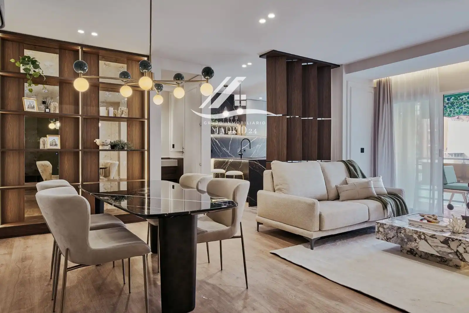 Flat with lift for sale in Calle de Alcántara