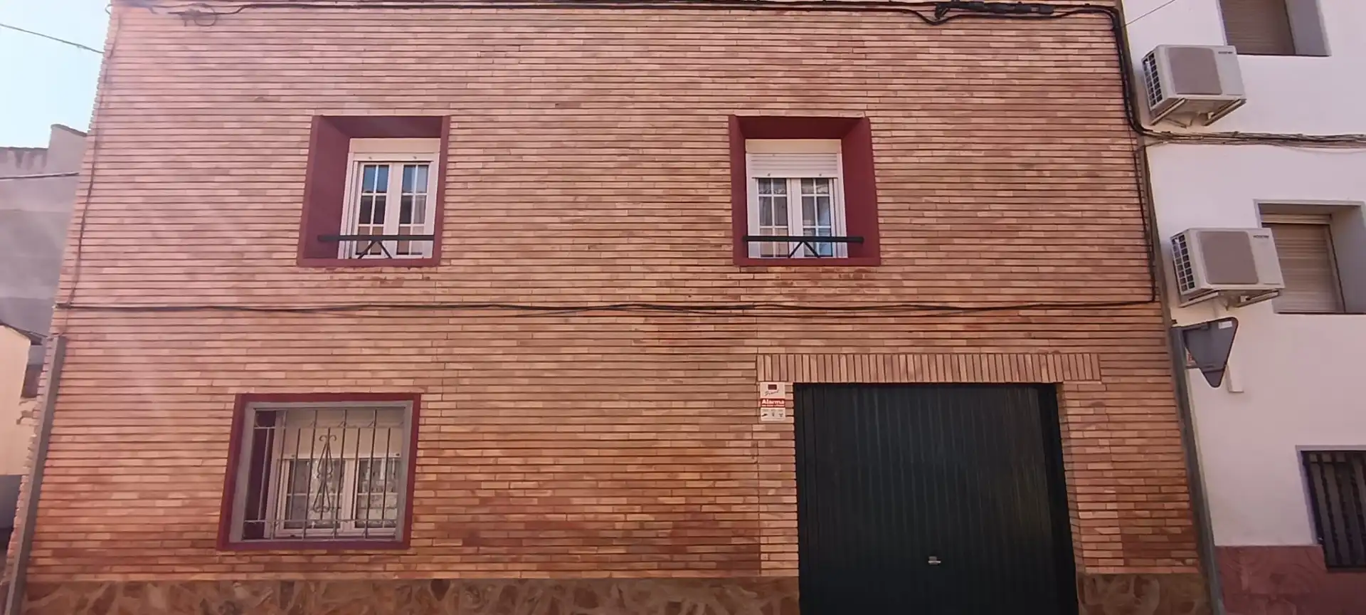 Vista exterior de Casa o xalet en venda en Buñuel amb Aire condicionat, Calefacció i Jardí privat