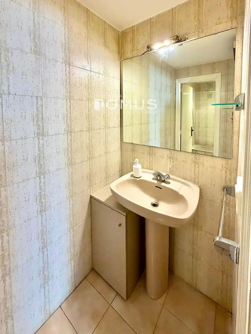 Badezimmer von Wohnung zur Miete in L'Escala mit Klimaanlage, Heizung und Terrasse