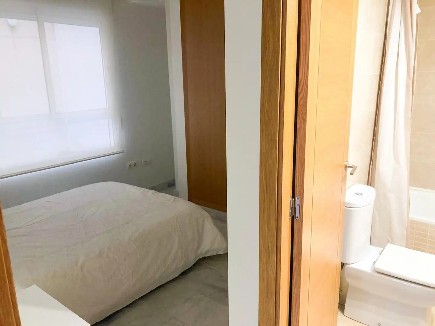 Schlafzimmer von Wohnung zur Miete in Valencia mit Heizung, Terrasse und Möbliert