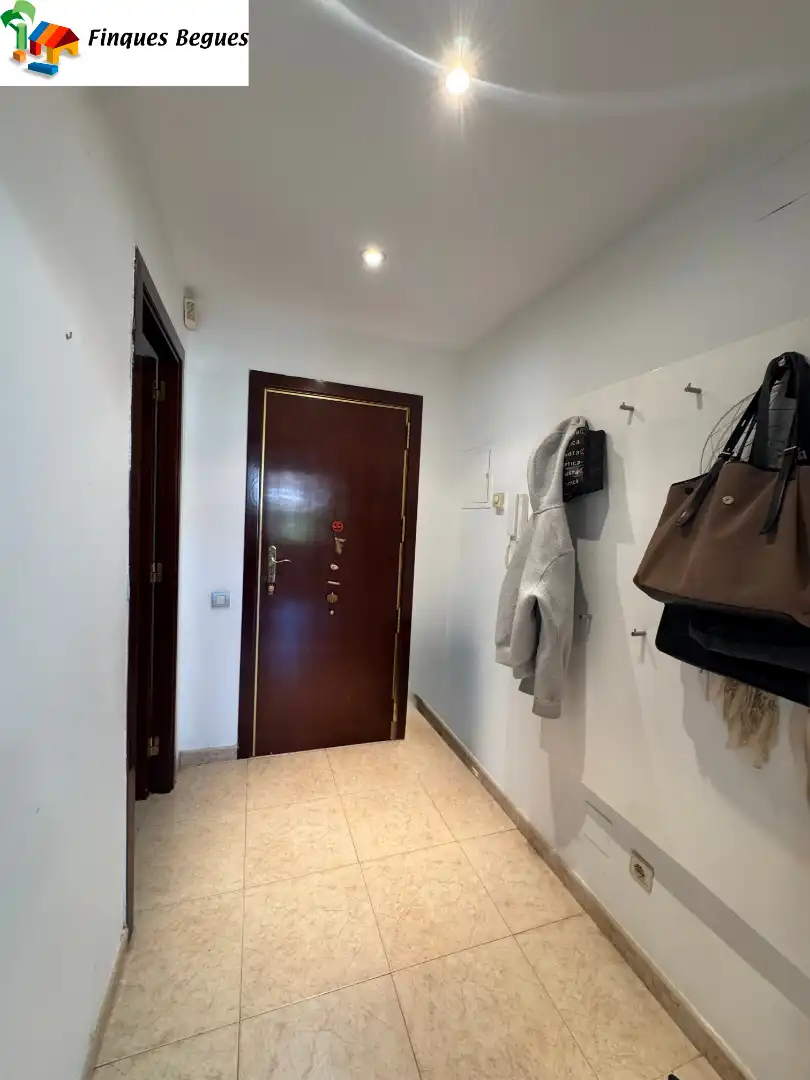 Piso en venta en Begues con Calefacción, Terraza y Trastero