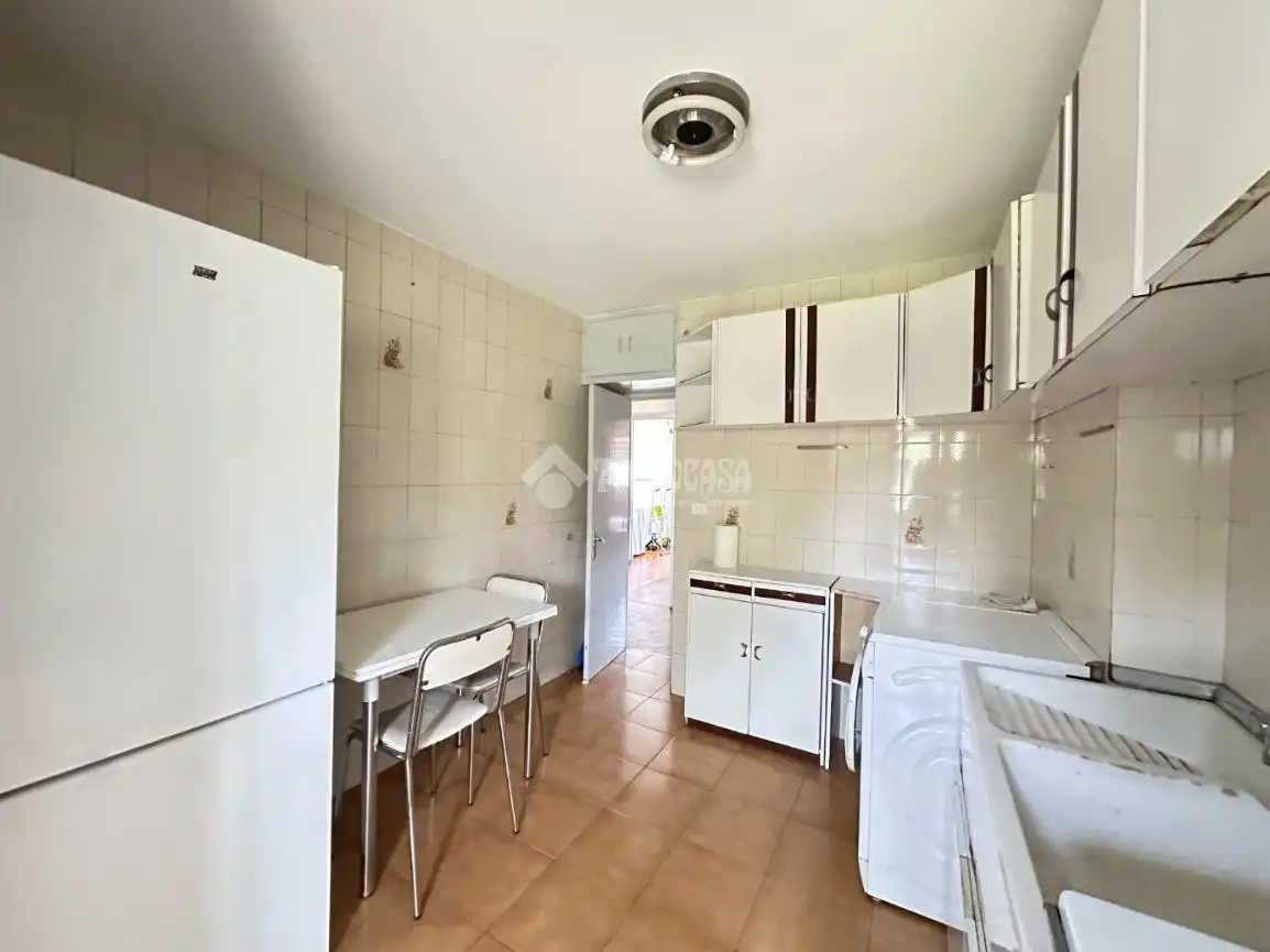 Kitchen of Flat for sale in Madrid  with Air Conditioner, Heating and Parquet flooring