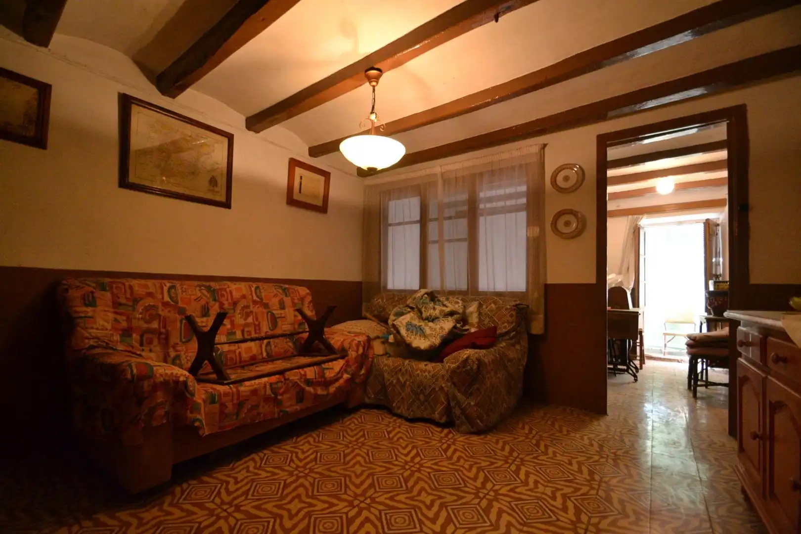 Wohnzimmer von Einfamilien-Reihenhaus zum Verkauf in Ulldecona mit Terrasse, Abstellraum und Balkon
