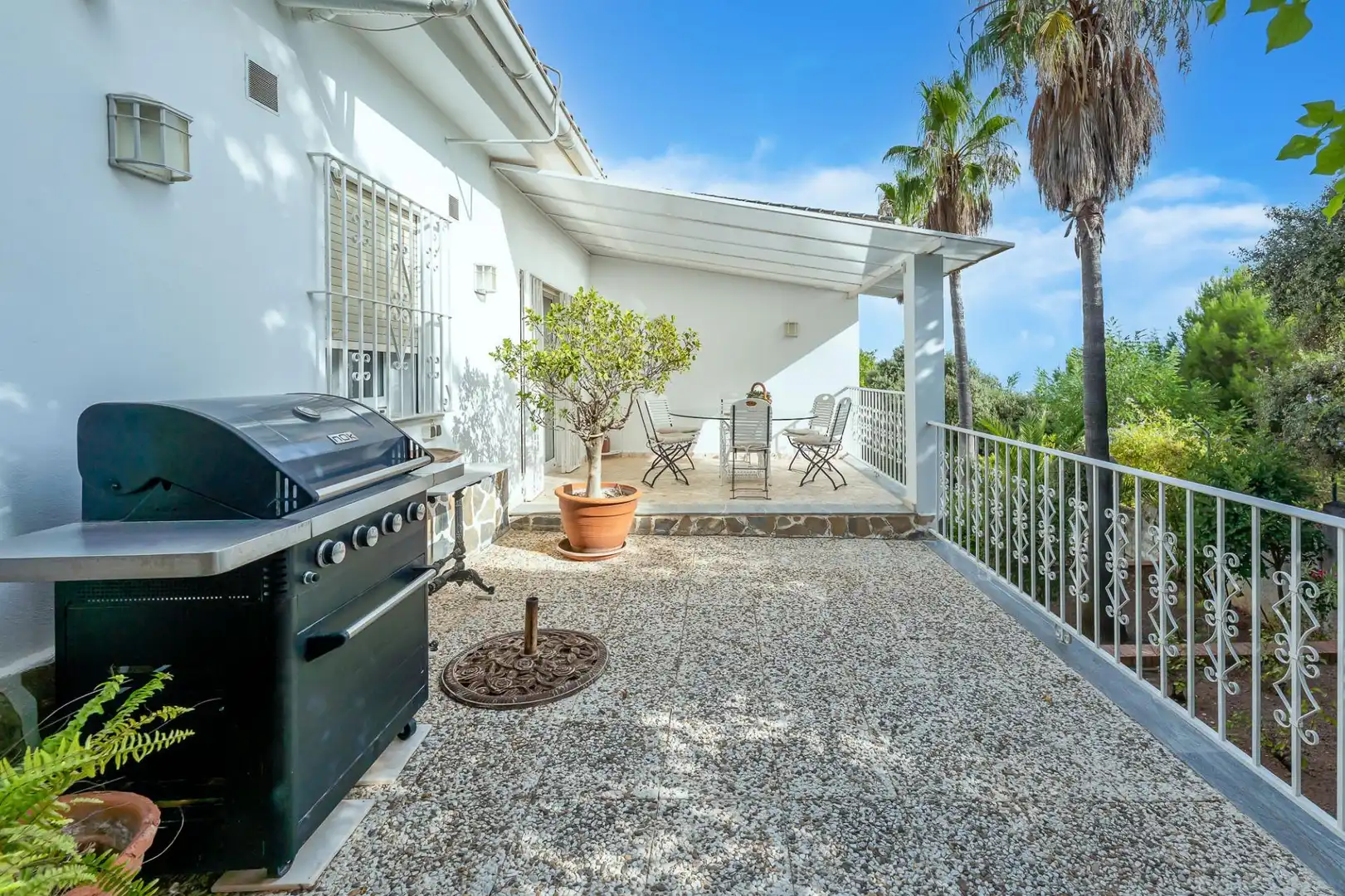 Terrassa de Casa o xalet en venda en Alhaurín El Grande amb Aire condicionat, Calefacció i Jardí privat