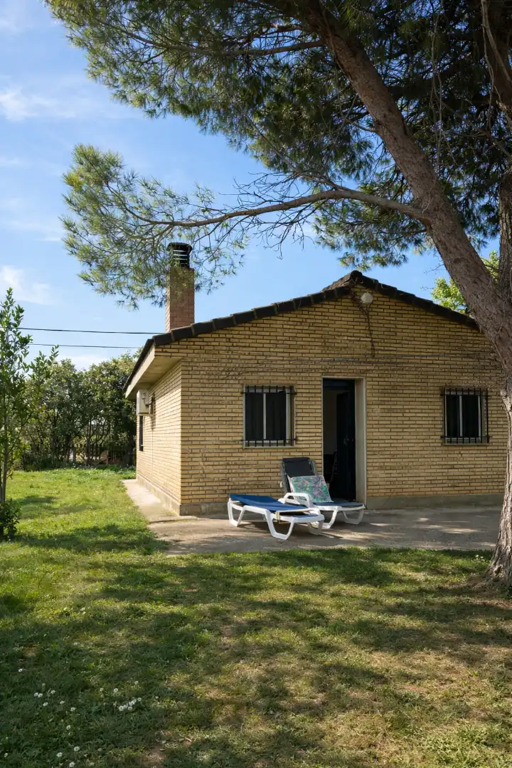 Vista exterior de Casa o chalet en venta en Zaragoza con Aire acondicionado, Calefacción y Jardín privado