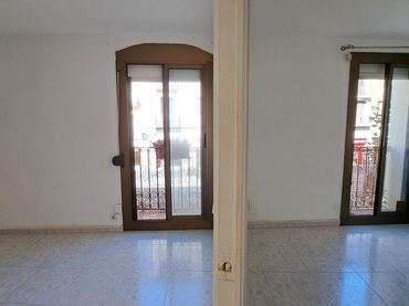 Bajo en venta en Carrer de Pere IV