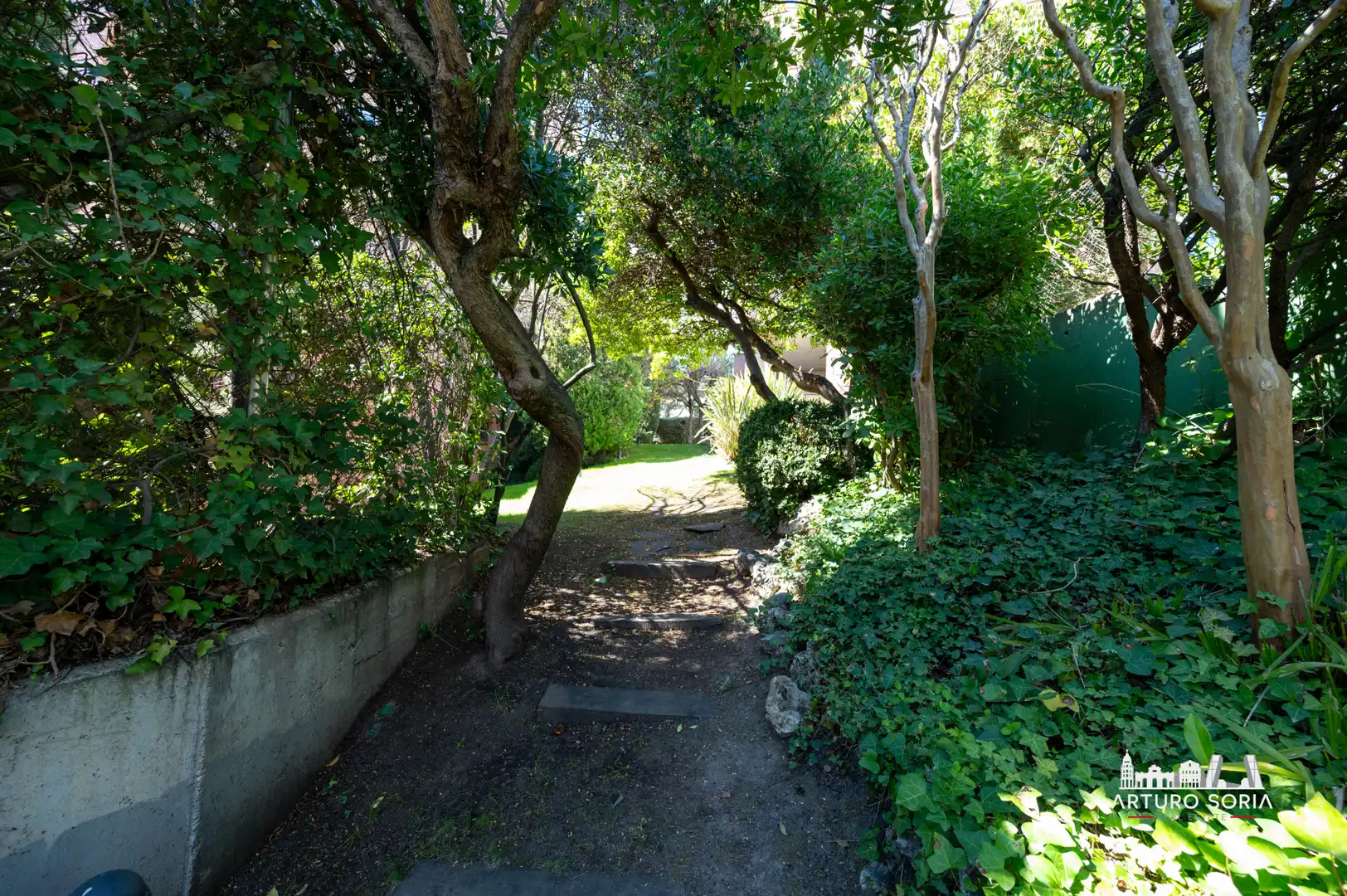Jardín de Ático en venta en Madrid con Aire acondicionado, Terraza y Trastero