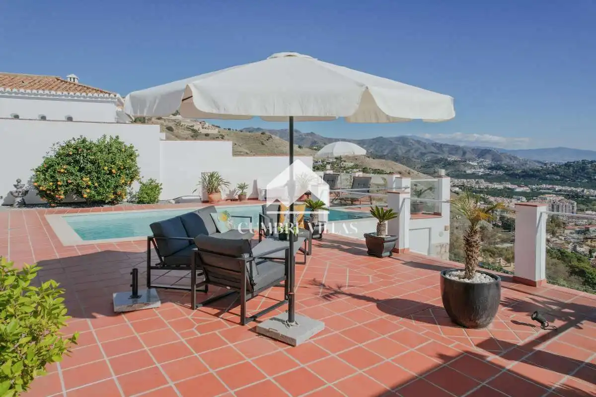 Terrassa de Casa o xalet en venda en Almuñécar amb Jardí privat, Terrassa i Traster