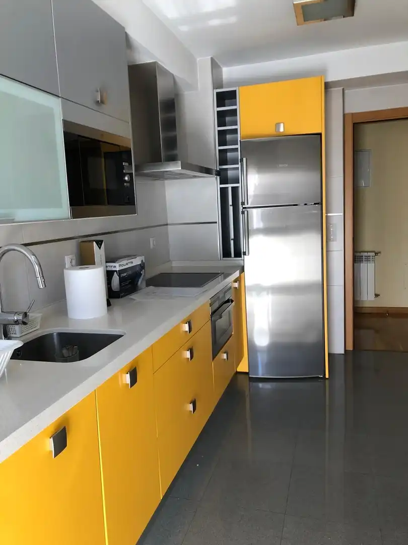Cocina de Piso en venta en Ponferrada con Calefacción y Trastero