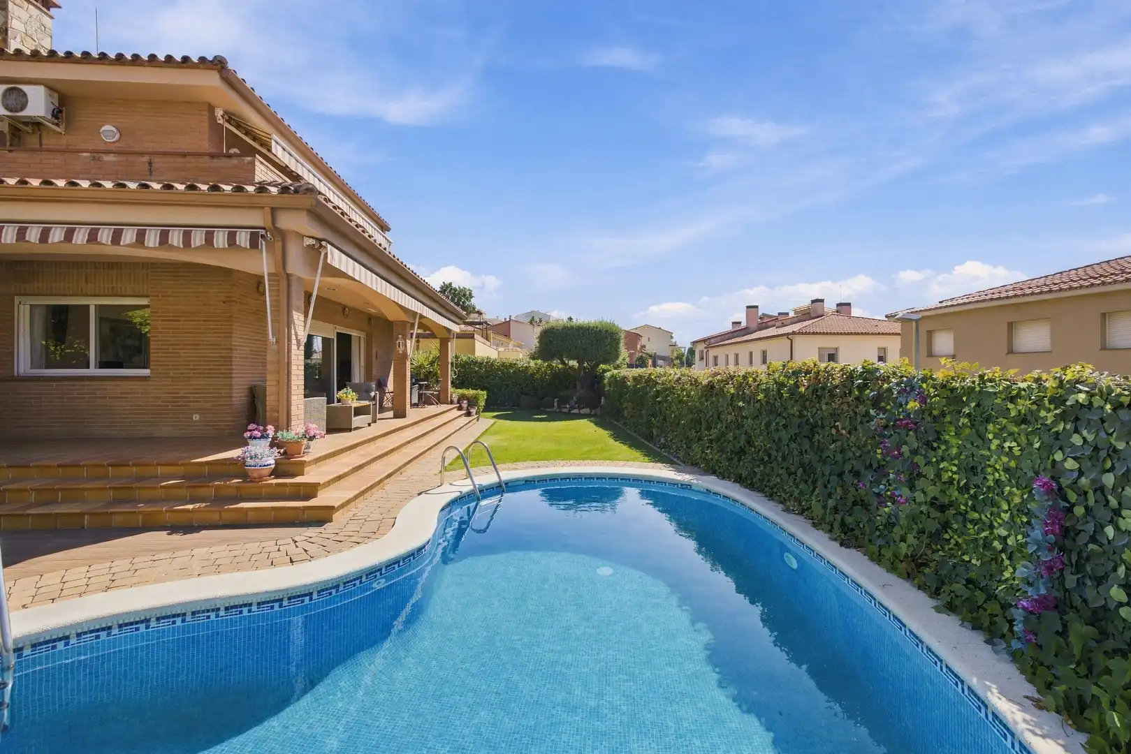 Casa amb piscina en venda a Urbanitzacions, imagen 2