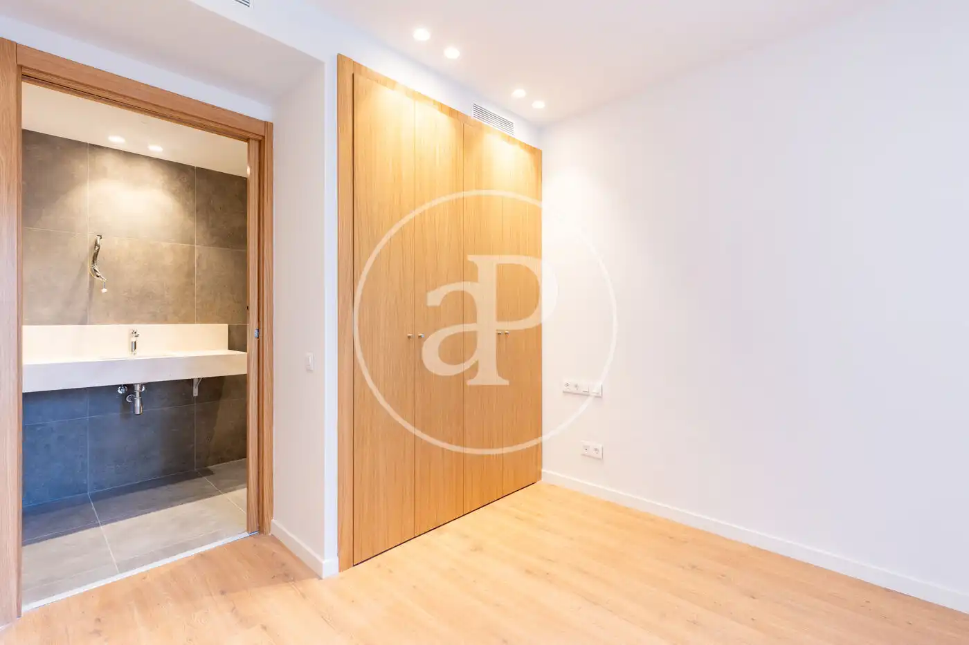 Piso en venta en Sant Cugat del Vallès con Aire acondicionado, Calefacción y Terraza