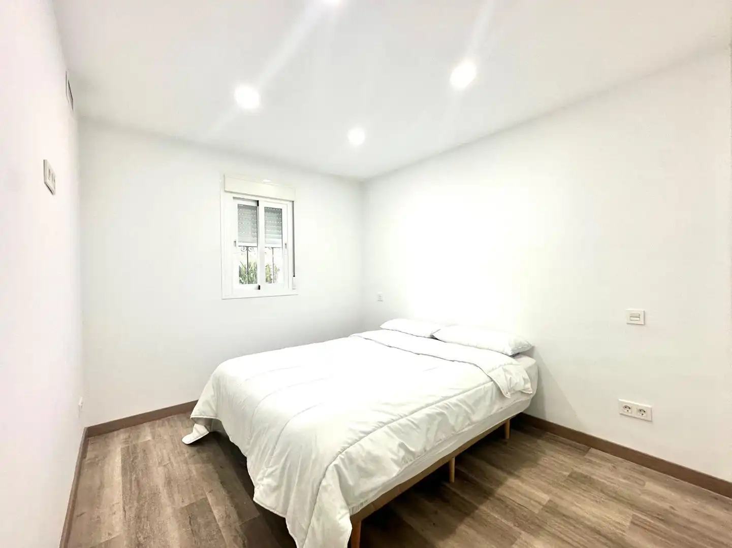 Bedroom of Ground floor for sale in Marbella  with Air Conditioner, Heating and Parquet flooring