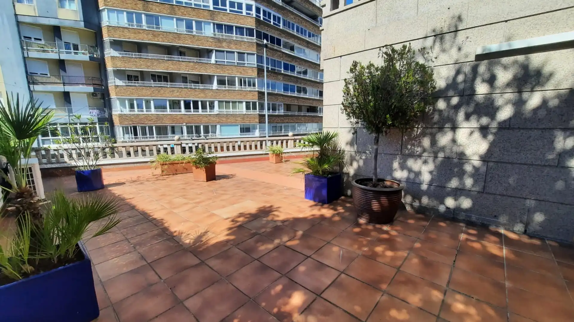 Terraza de Local de alquiler en Vigo  con Aire acondicionado, Parquet y Terraza