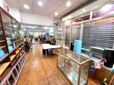 Local comercial en alquiler en Rúa de Eugenio Kraff