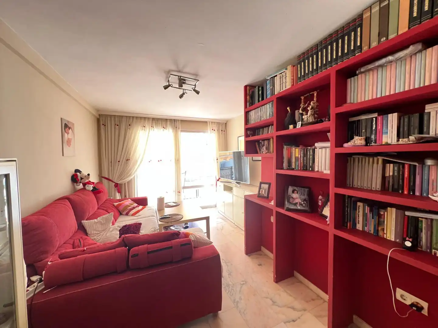 Apartament amb terrassa en venda a Estepona Pueblo, imagen 3