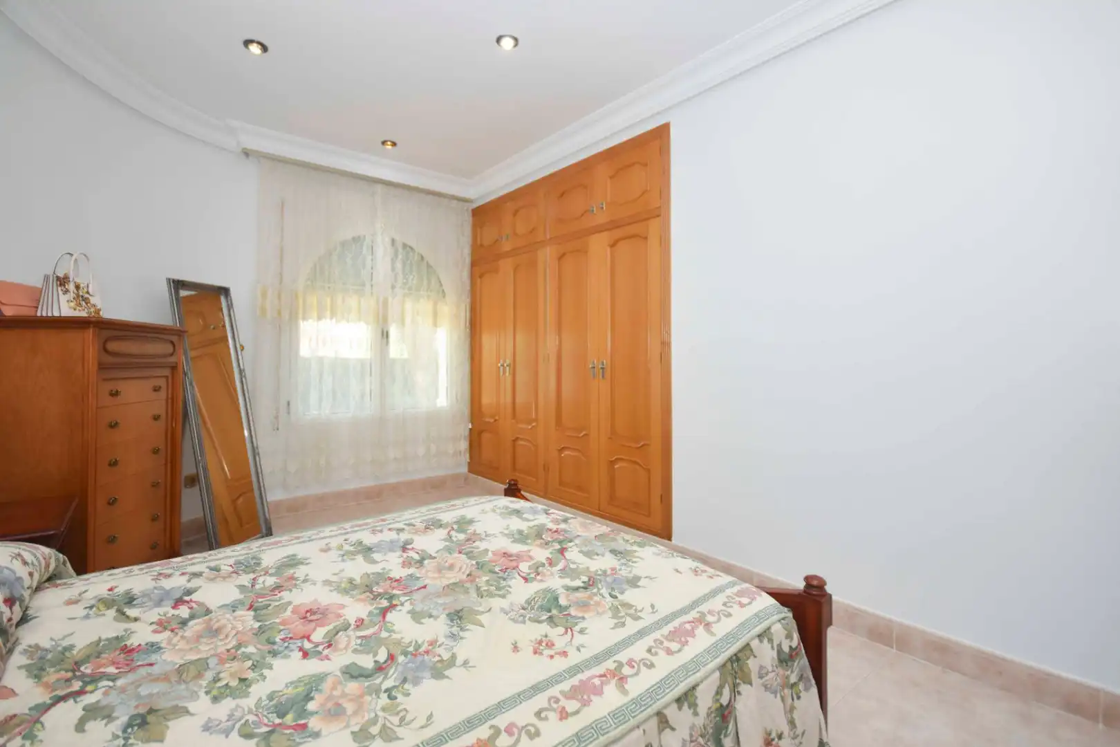 Villa con piscina in vendita a Cox, imagen 44