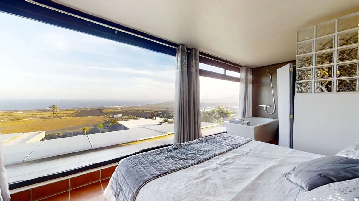 Bedroom of Houses for sale in Tías  with Private garden, Swimming Pool and Furnished