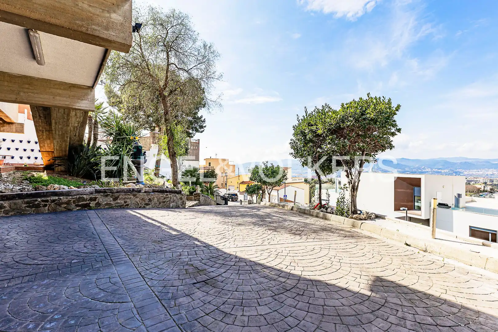 Vista exterior de Casa o xalet en venda en Sant Just Desvern amb Calefacció i Jardí privat