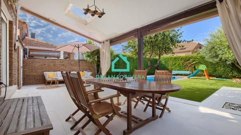 Foto 3 de Casa adosada en venda a Urb. Belvalle, Madrid