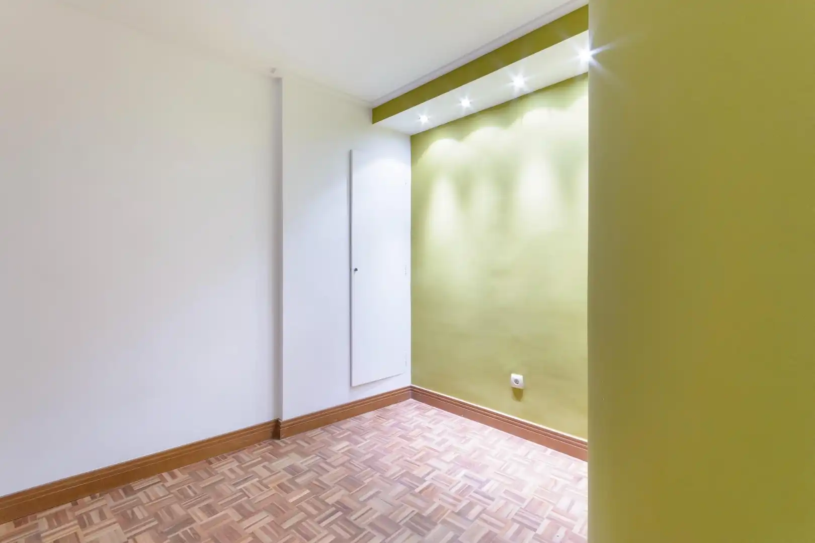 Piso en venta en Gandia con Aire acondicionado, Calefacción y Parquet