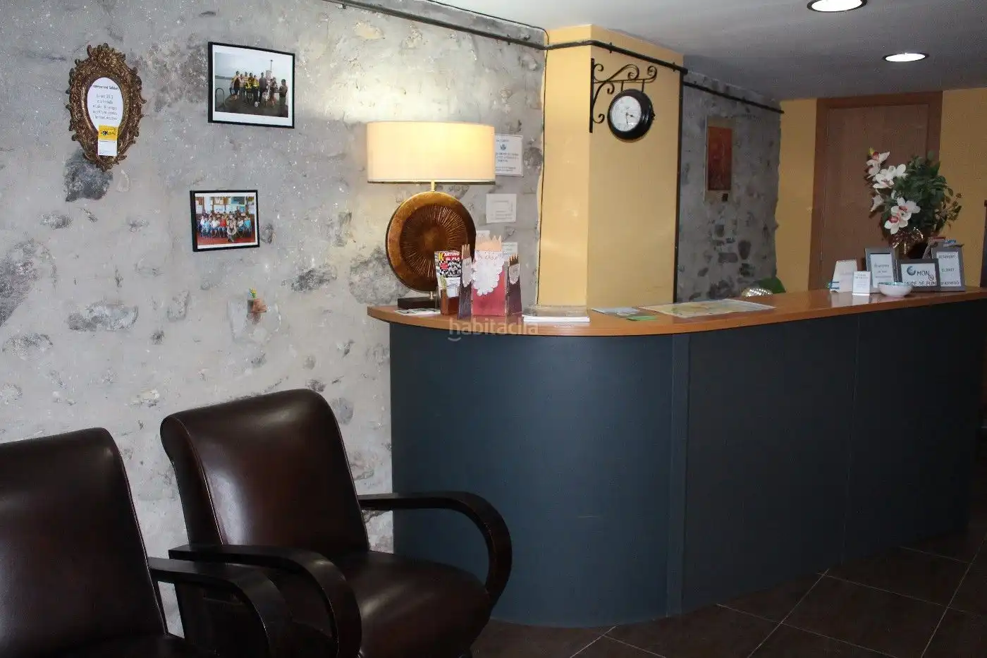 Business premises for sale in Carrer dels Canonges 38, imagen 4