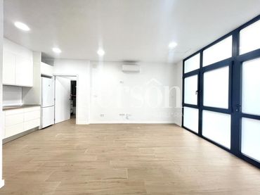 Local comercial en venda a Poblats Marítims