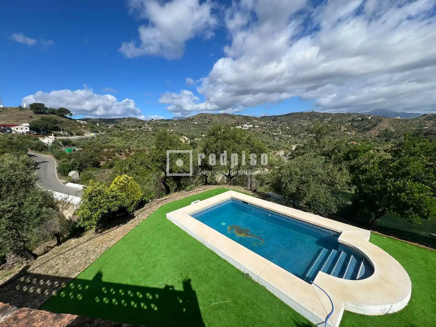 Vista exterior de Casa o xalet en venda en Monda amb Calefacció, Jardí privat i Terrassa