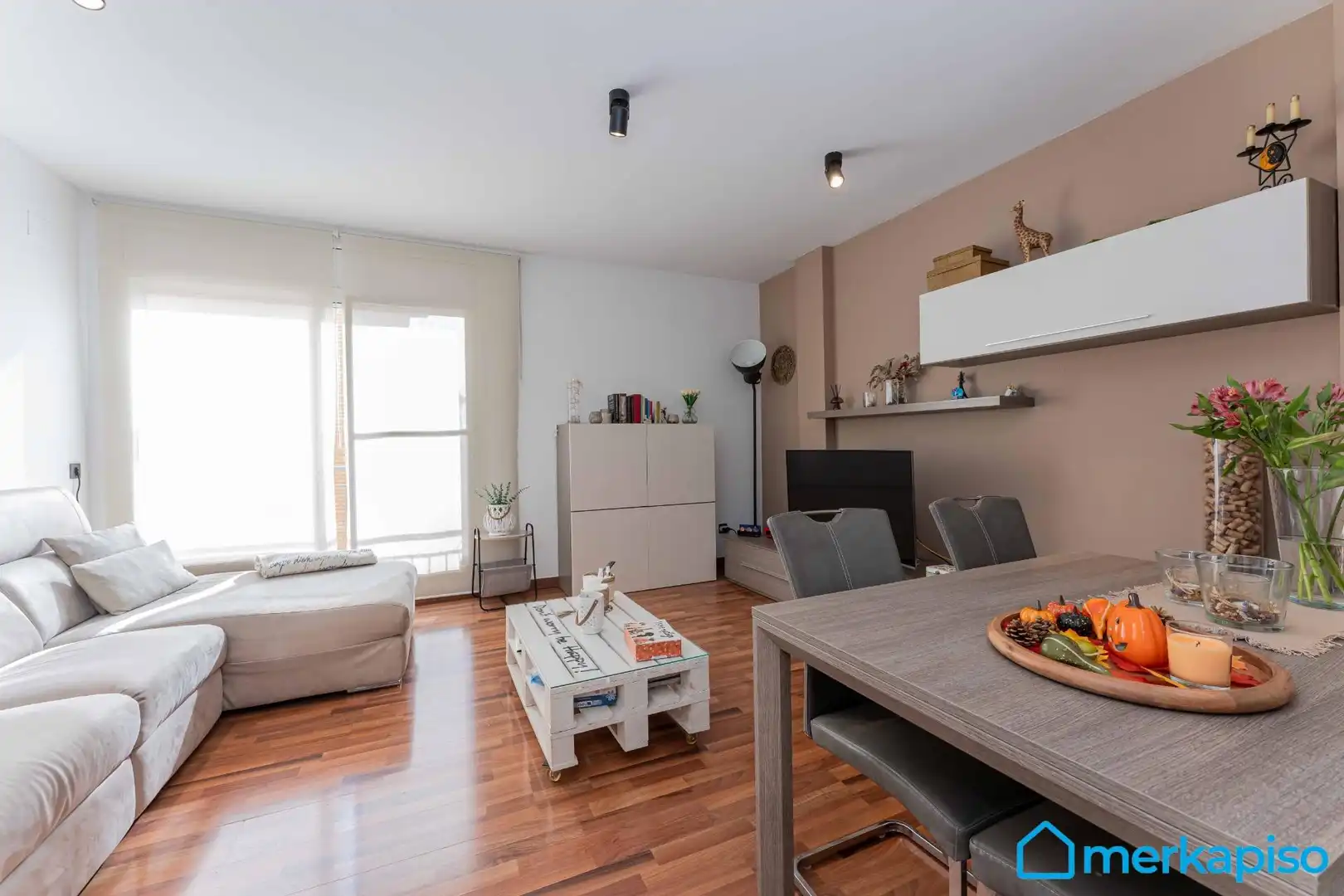 Sala de estar de Dúplex en venta en Sant Climent de Llobregat con Aire acondicionado, Terraza y Balcón