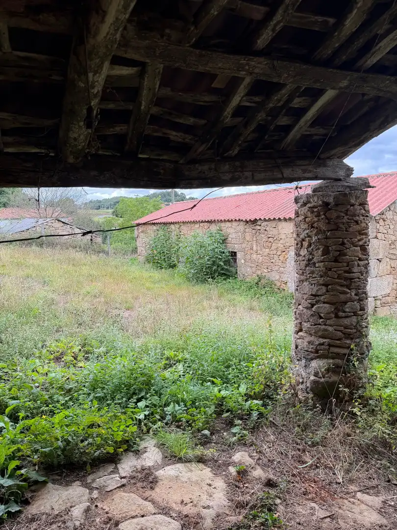 Casa rústica en venda a Silleda