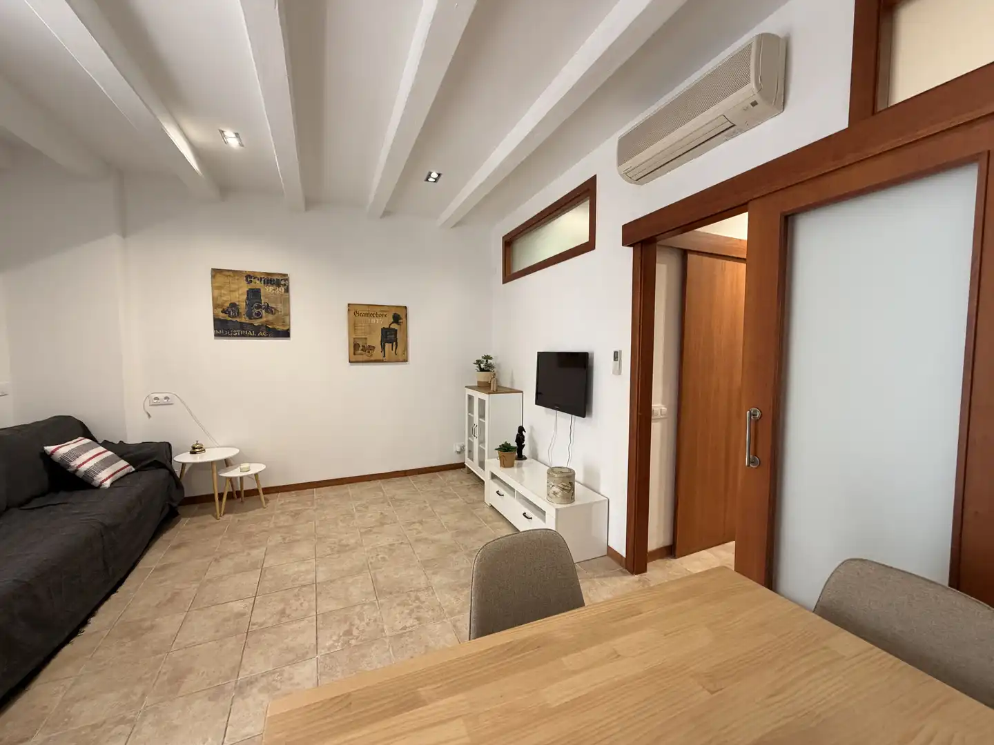 Sala de estar de Piso en venta en Vilanova i la Geltrú con Calefacción