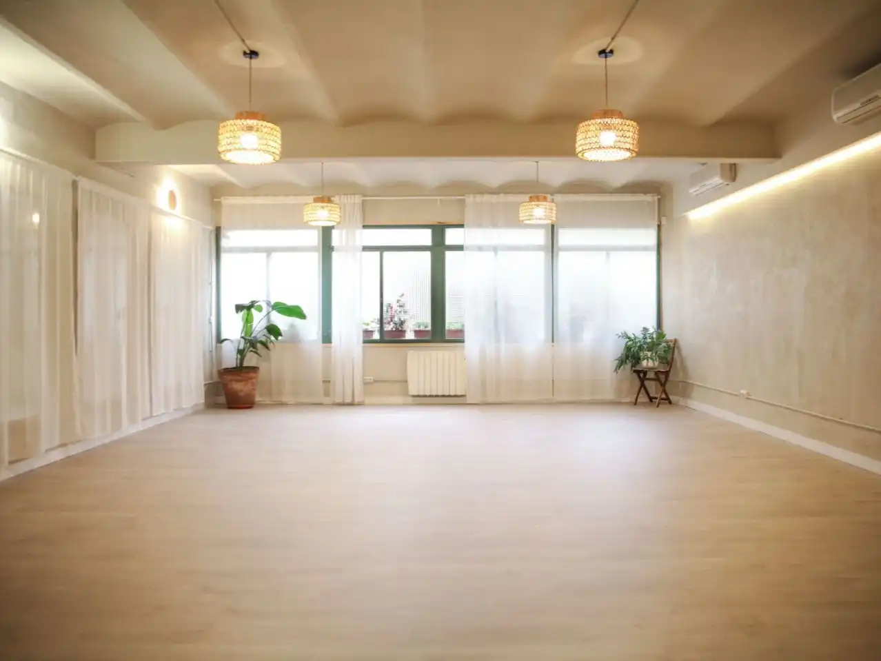 Sala d'estar de Local de lloguer en Sants - Montjuïc
