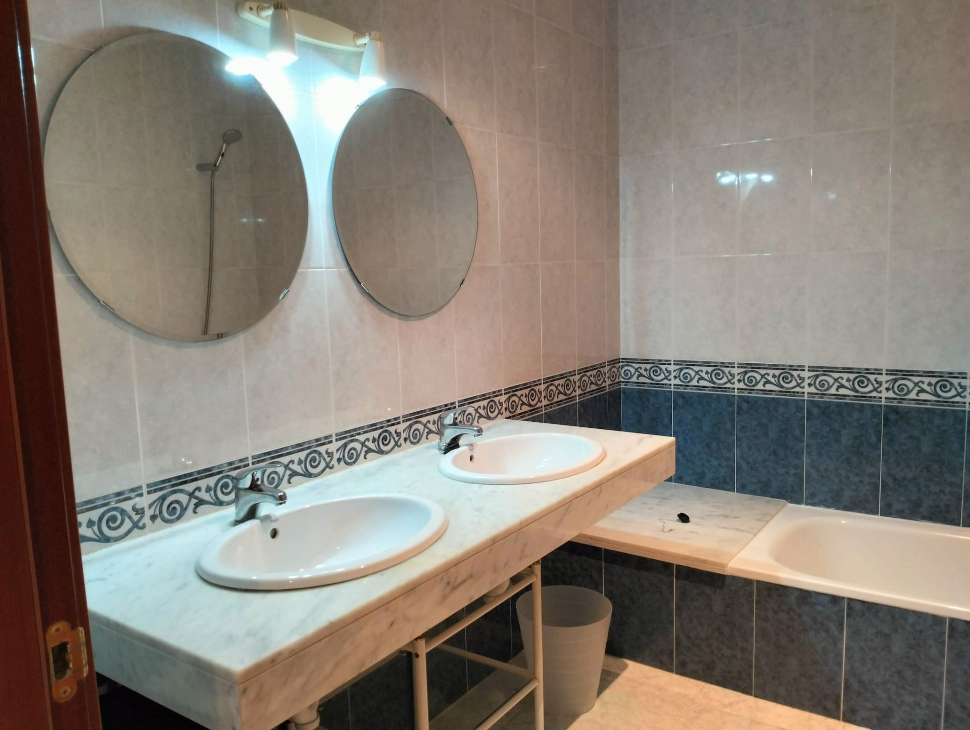 Bany de Planta baixa en venda en Santa Coloma de Farners amb Forn i Rentadora