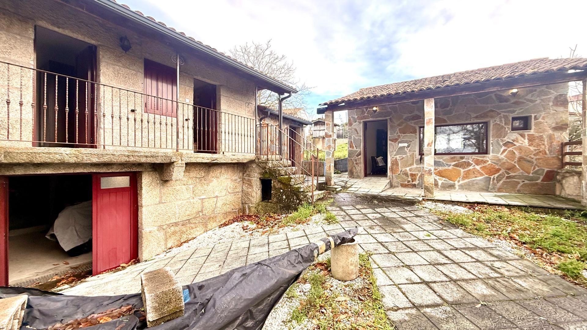 Außenansicht von Country house zum verkauf in A Merca   mit Privatgarten, Terrasse und Abstellraum