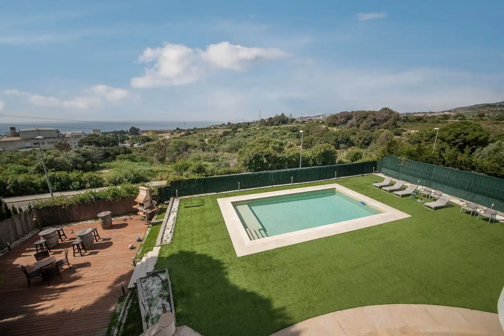 Piscina de Casa o chalet en venta en Alella con Aire acondicionado, Calefacción y Jardín privado