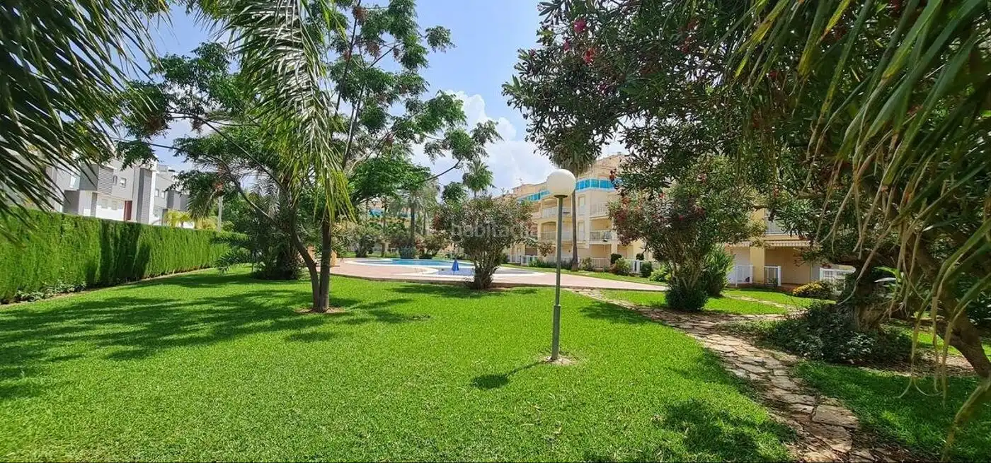 Apartament de lloguer a Carrer Mar Bàltic 10