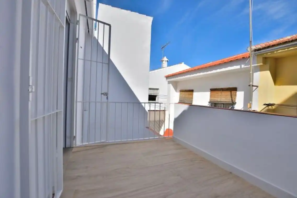 Terrace of Houses for rent in Ronda  with Air Conditioner and Furnished