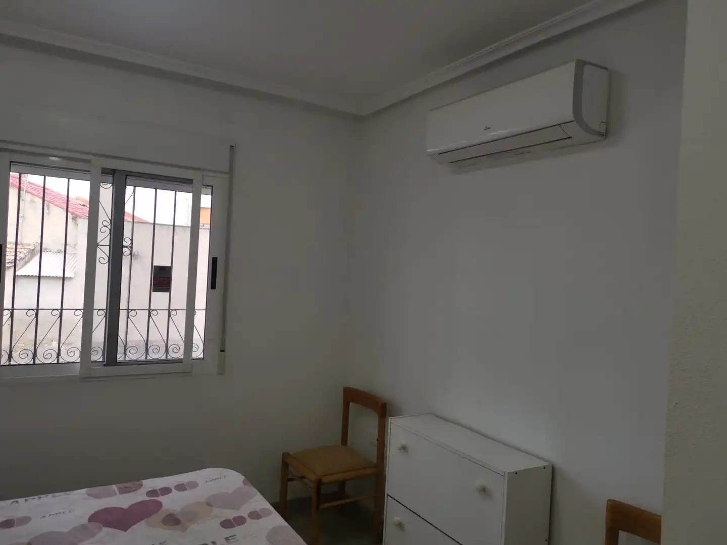 Habitación de Piso de alquiler en Jacarilla, Alicante