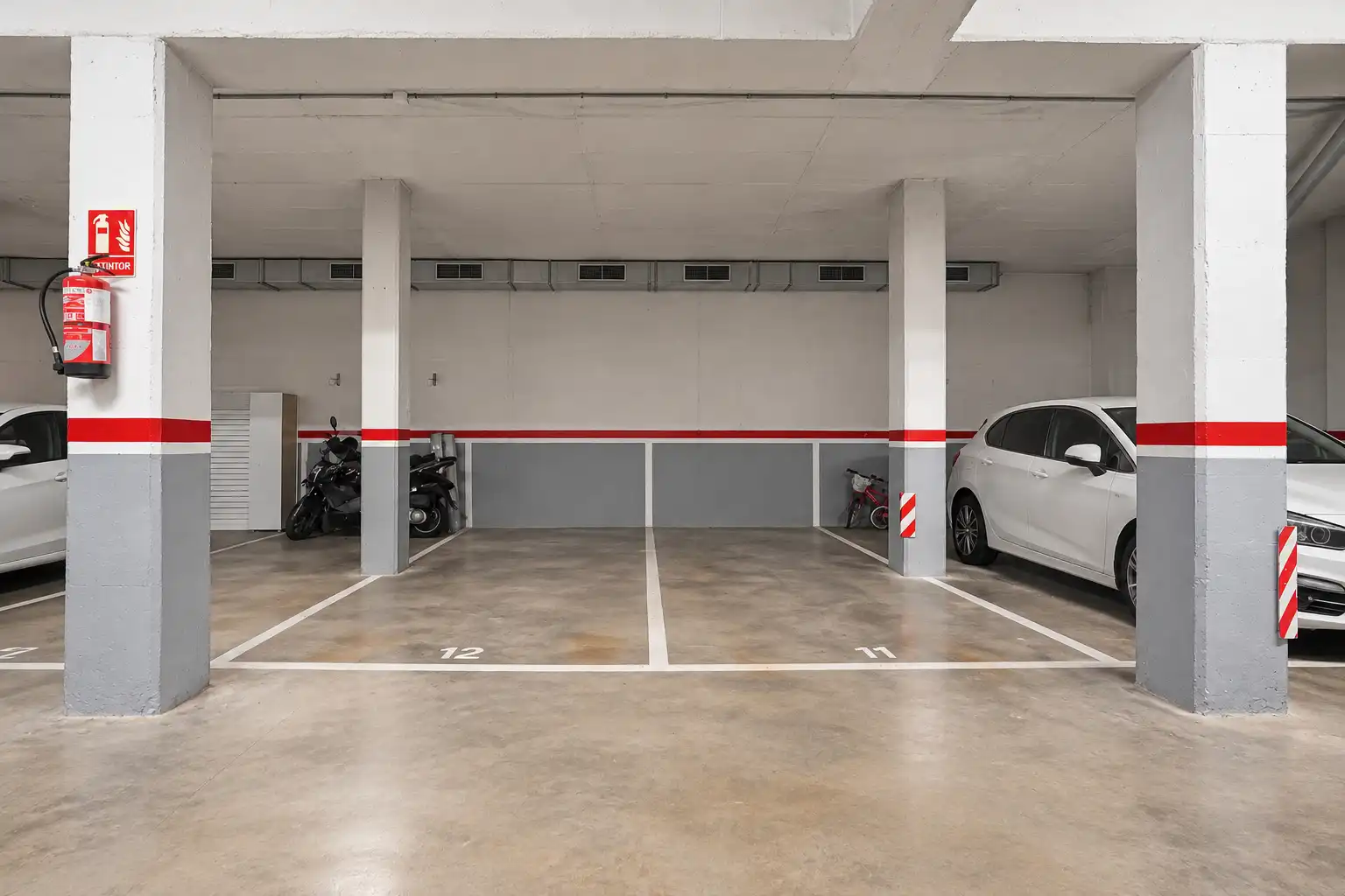 Parking de Dúplex en venta en Calafell con Aire acondicionado, Calefacción y Parquet