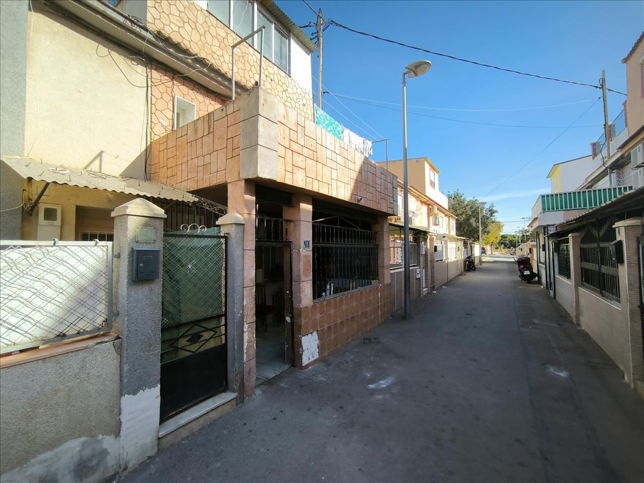 Exterior view of Single-family semi-detached for sale in Cartagena  with Alarm